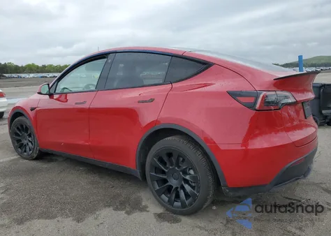 2022 Tesla Model Y z USA, uszkodzony, nr VIN 7SAYGDEE5NF388428